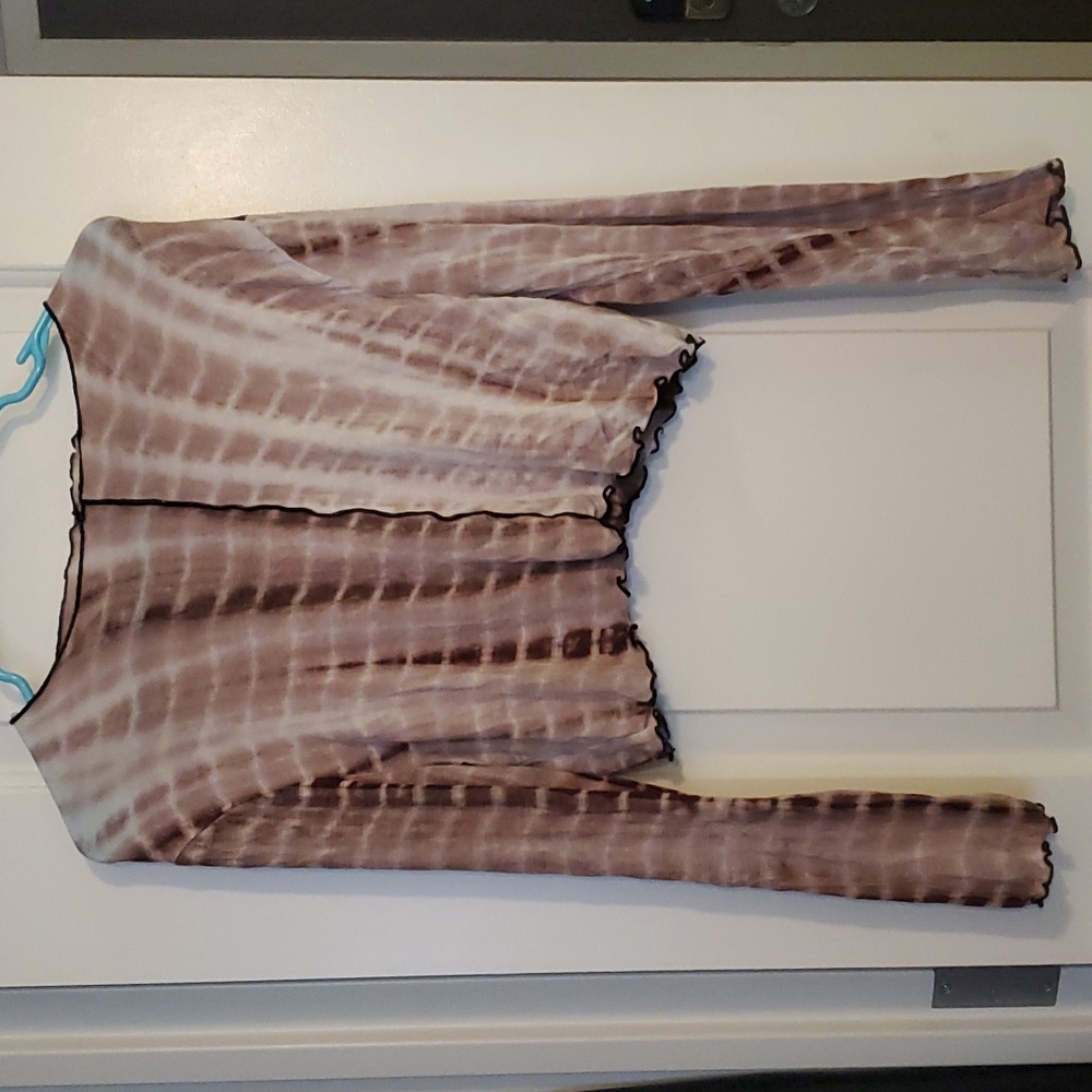 Long sleeve, cropped, tie dye shirt. Shein brand. Size 1XL